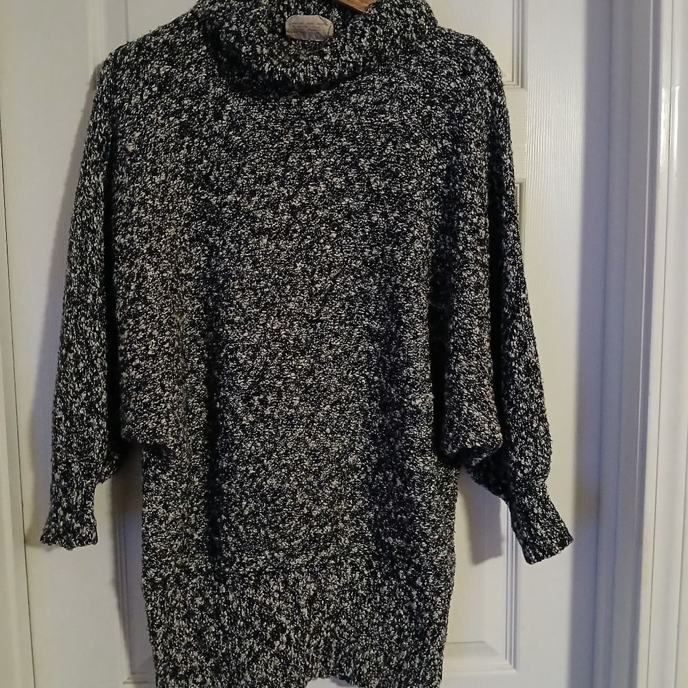 Vintage 80s Beldoch Popper Black White Woman's Dolman Slv Sweater Sz Small
